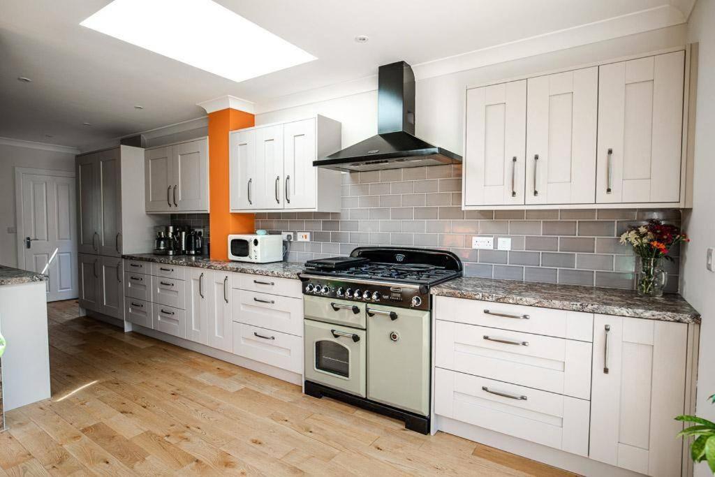 North Beach House - 3 Bedroom Fully Equipped Spacious House Perfect For Family Getaways In Бридлингтън Екстериор снимка